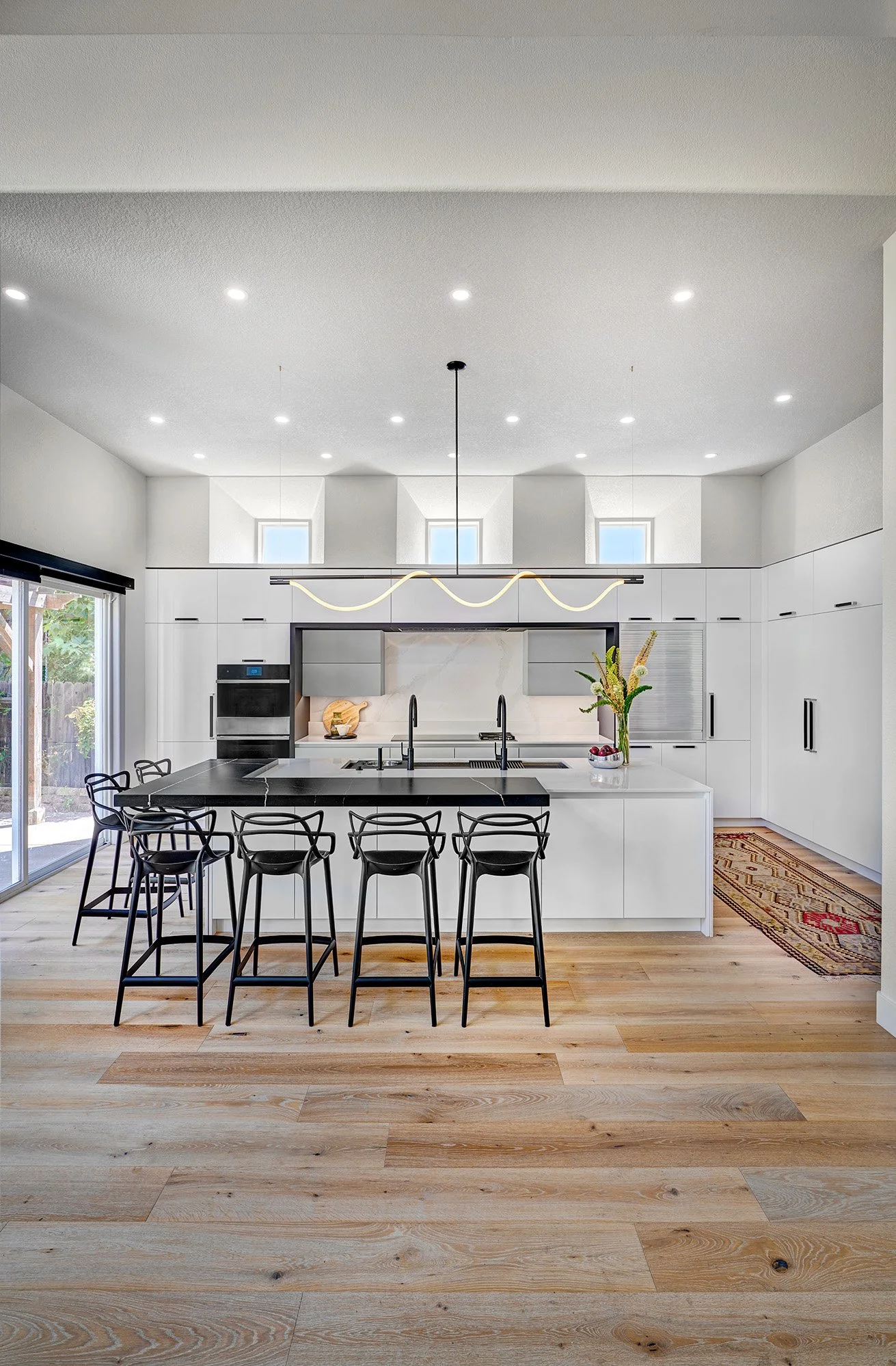 Blanc + Noir Kitchen